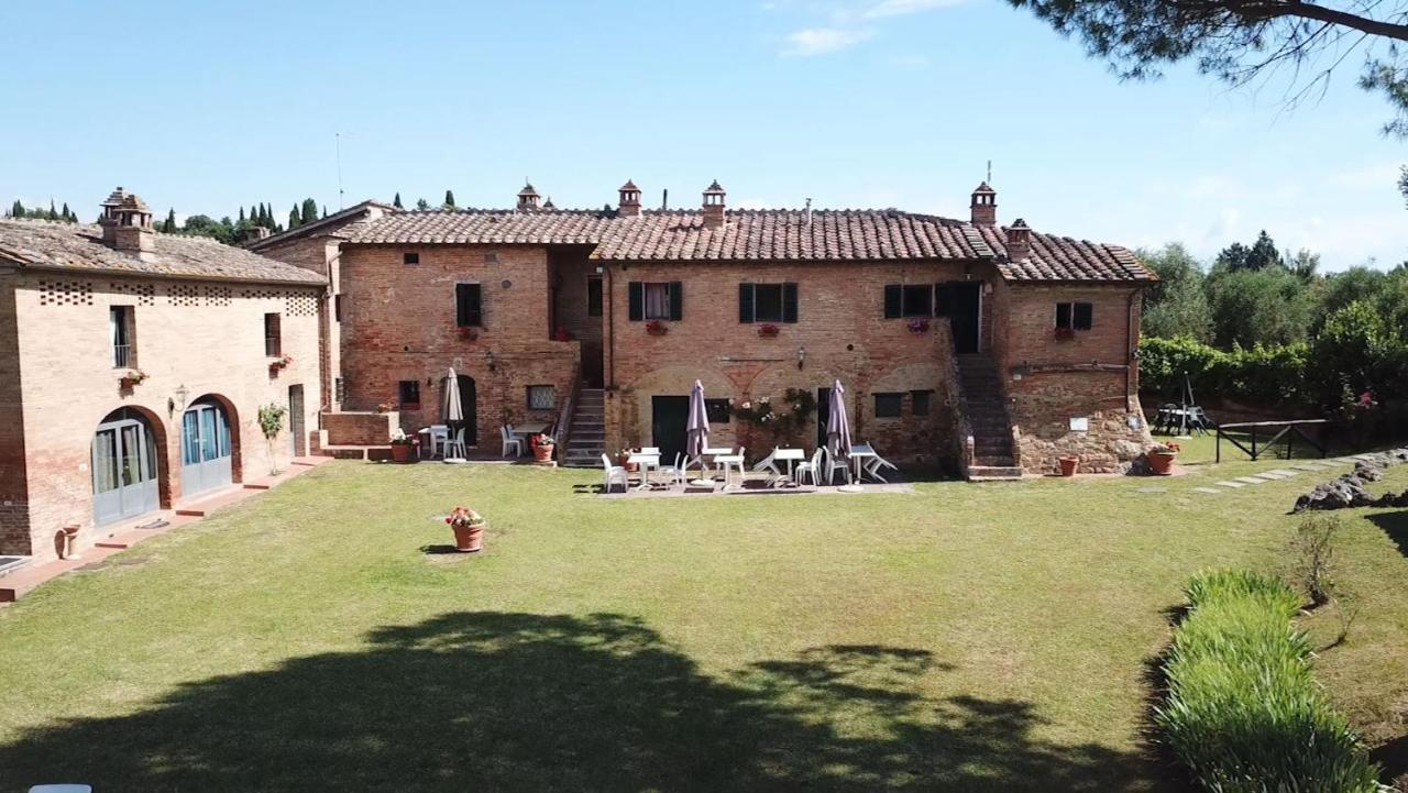 Agriturismo La Grotta Di Montecchino Siena Exterior foto